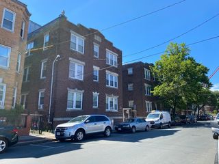121-123 Hawthorne D4, Chelsea, MA 02150