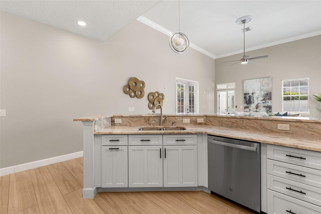 Image 12 of property listing at 3309 HELEN AVENUE, Orlando, FL 32804