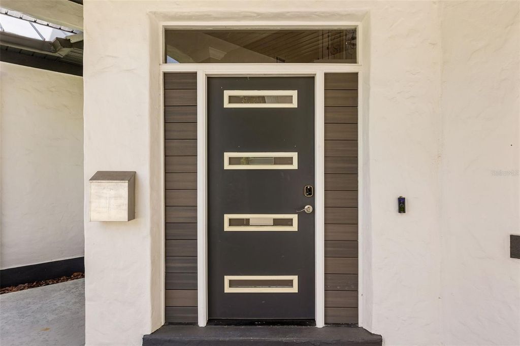 Image 3 of property listing at 3309 HELEN AVENUE, Orlando, FL 32804