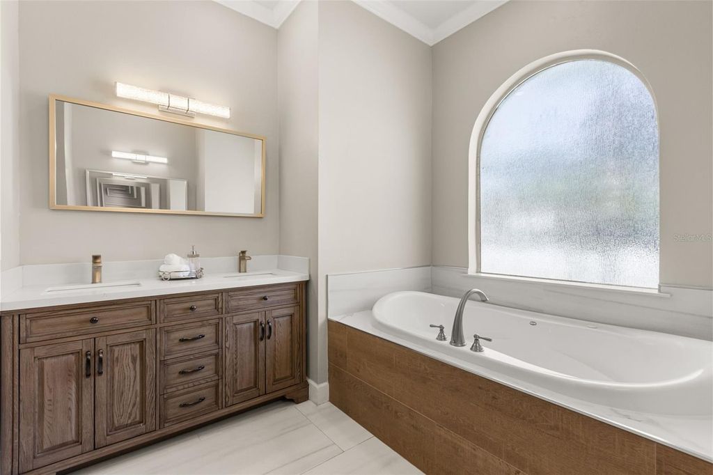 Image 21 of property listing at 3309 HELEN AVENUE, Orlando, FL 32804