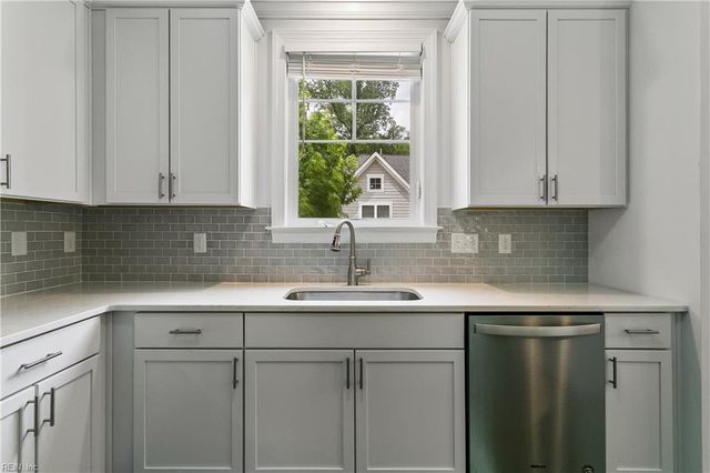 5411 Beverly LN, Williamsburg, VA 23188