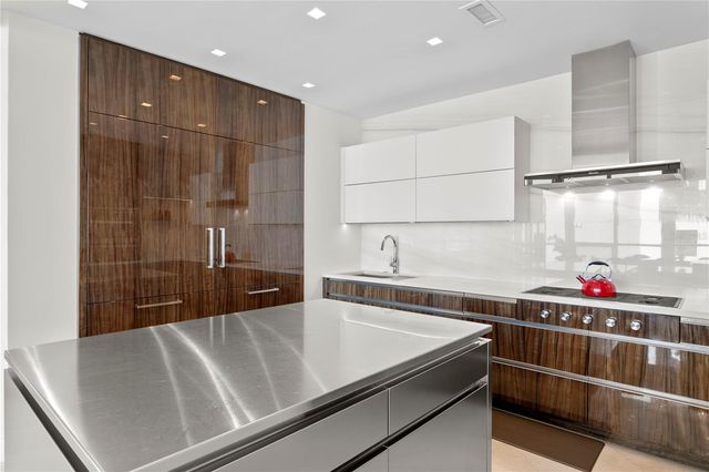 450 KNIGHTS RUN AVENUE 1801, Tampa, FL 33602