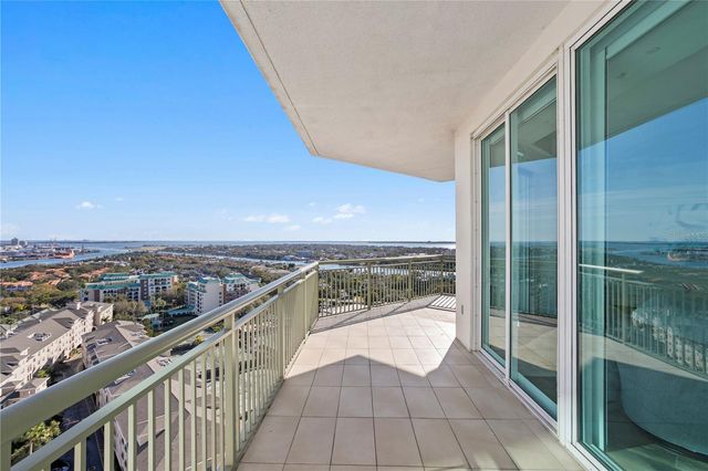 450 KNIGHTS RUN AVENUE 1801, Tampa, FL 33602