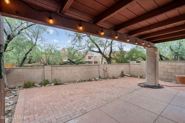 2839 E Weymouth Circle, Tucson, AZ 85716