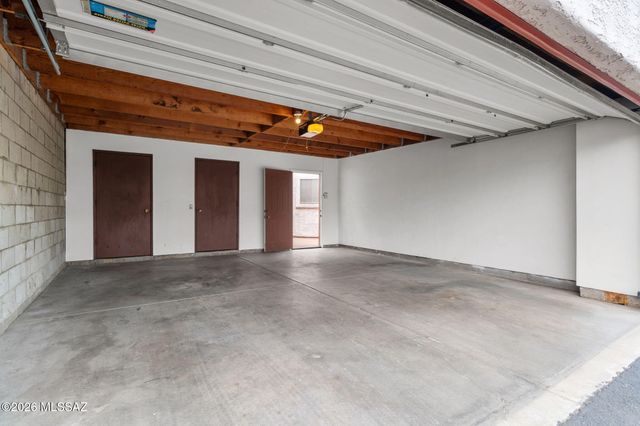 2839 E Weymouth Circle, Tucson, AZ 85716