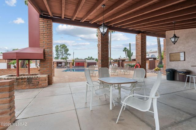 2839 E Weymouth Circle, Tucson, AZ 85716