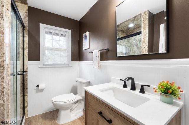 5 Heather Hill Way, Bridgewater Twp., NJ 08807