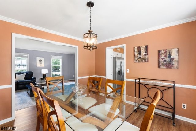 5 Heather Hill Way, Bridgewater Twp., NJ 08807