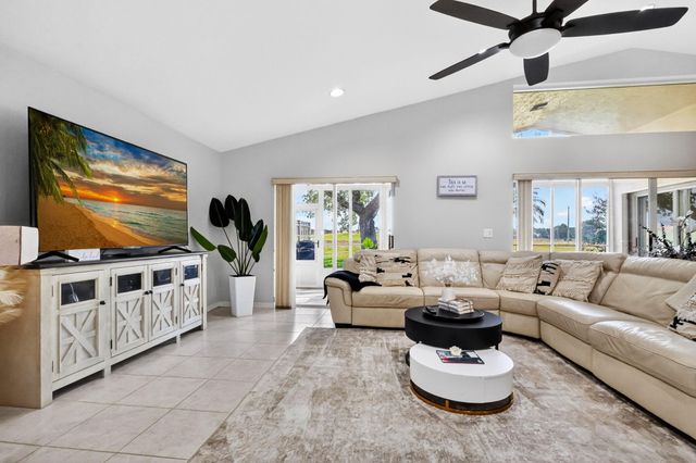 7207 Modena Drive, Boynton Beach, FL 33437