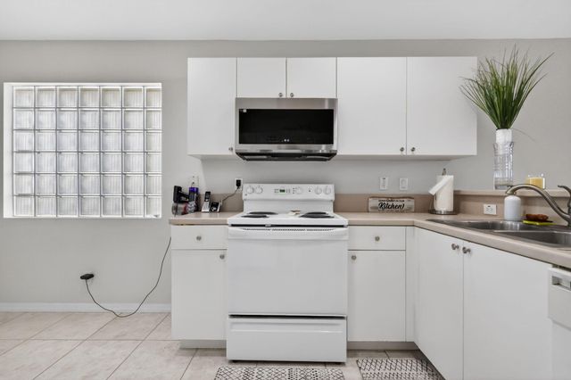 7207 Modena Drive, Boynton Beach, FL 33437