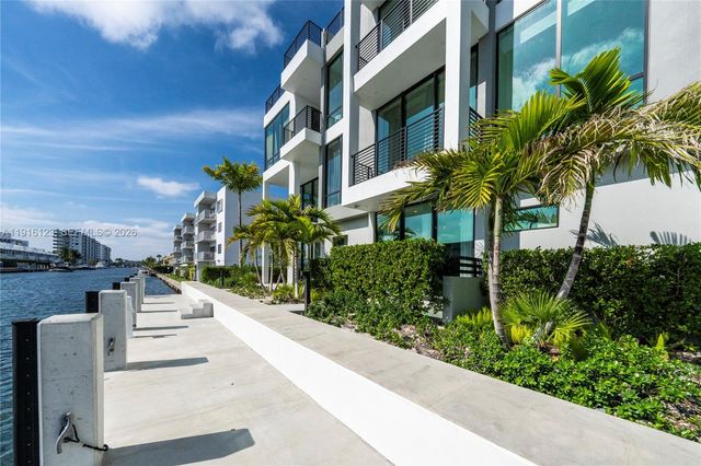 4098 NE 167 ST 9, North Miami Beach, FL 33160