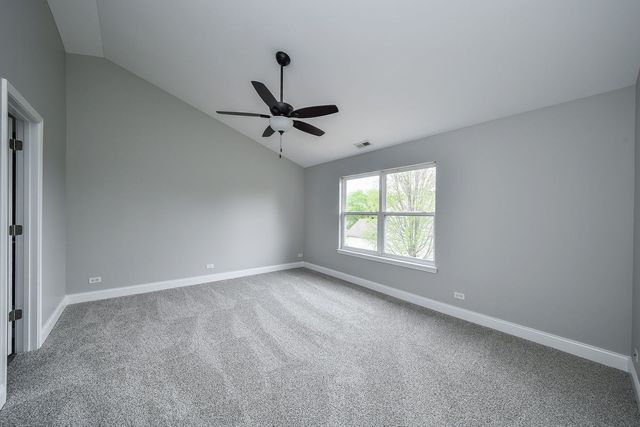 2382 Shiloh Drive, Aurora, IL 60503