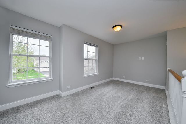 2382 Shiloh Drive, Aurora, IL 60503