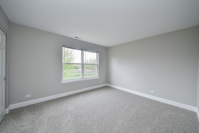 2382 Shiloh Drive, Aurora, IL 60503