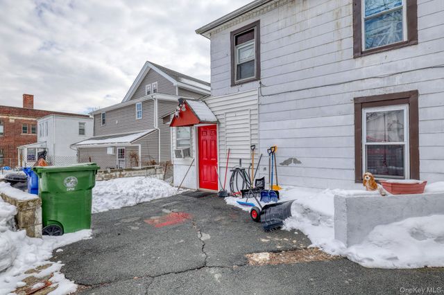 16 Liberty Street, Middletown, NY 10940