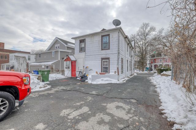 16 Liberty Street, Middletown, NY 10940