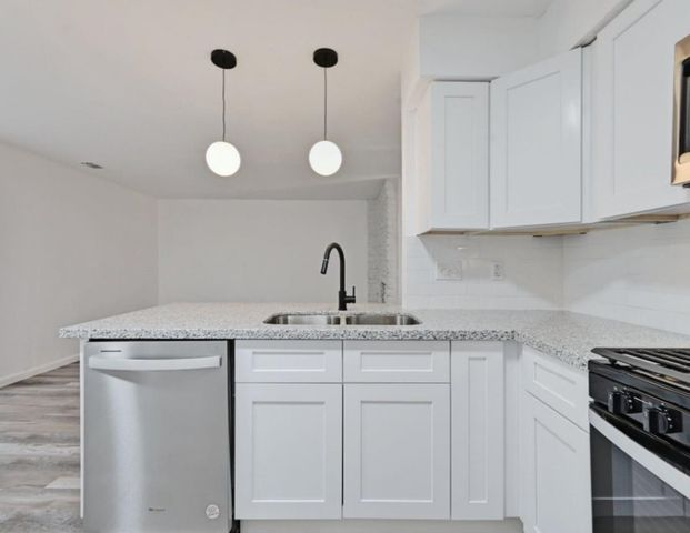 2303 Cedrick CV B, Austin, TX 78748