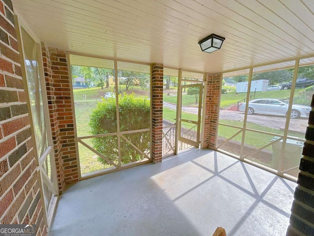 2141 Beecher Circle SW, Atlanta, GA 30311 — photo 5