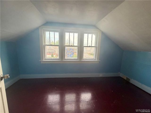 484 Dartmouth Avenue, Buffalo, NY 14215