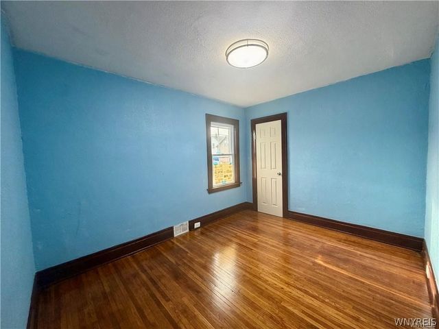 484 Dartmouth Avenue, Buffalo, NY 14215