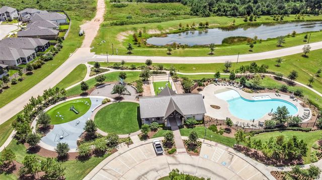 19384 Poppy Village Circle, Magnolia, TX 77355