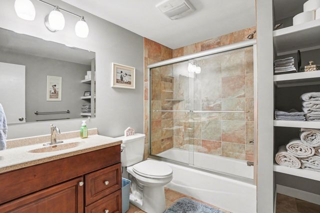 1250 Monroe Boulevard, South Haven, MI 49090