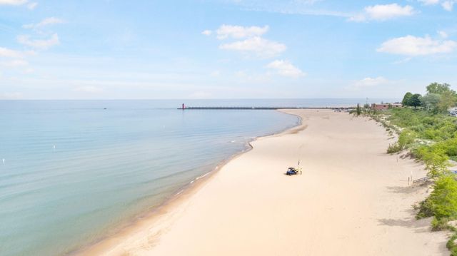 1250 Monroe Boulevard, South Haven, MI 49090