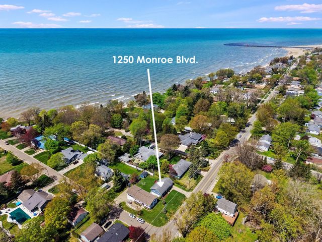 1250 Monroe Boulevard, South Haven, MI 49090