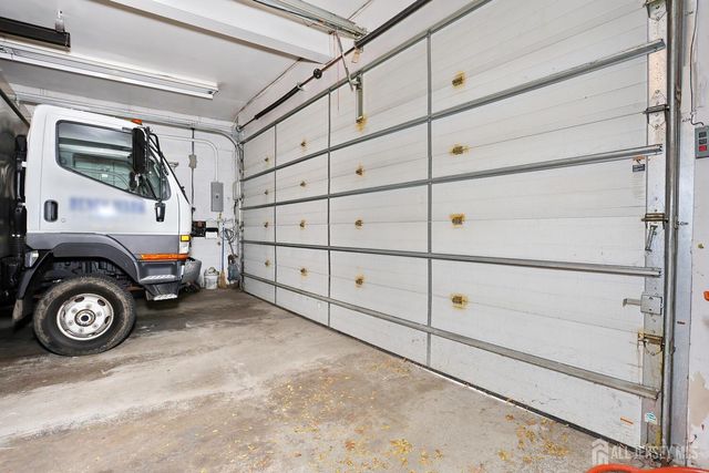 211 6th Avenue, Hawthorne, NJ 07506