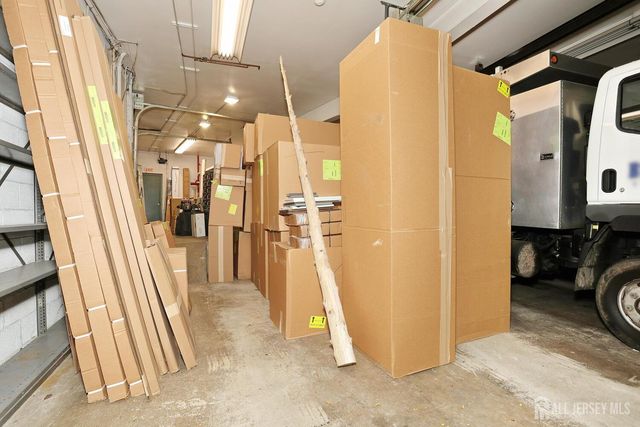 211 6th Avenue, Hawthorne, NJ 07506