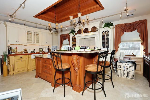 211 6th Avenue, Hawthorne, NJ 07506