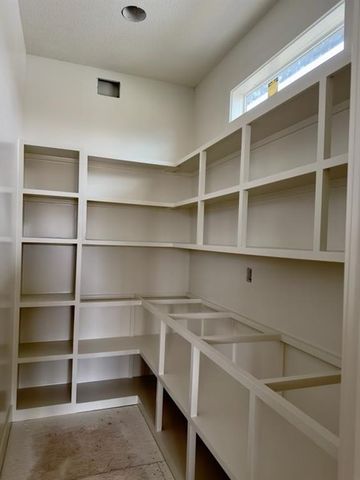 17408 Parkhill Street, Overland Park, KS 66221