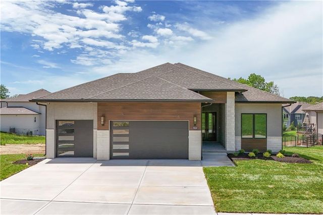 17408 Parkhill Street, Overland Park, KS 66221