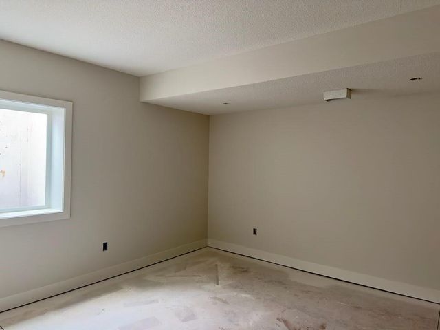 17408 Parkhill Street, Overland Park, KS 66221