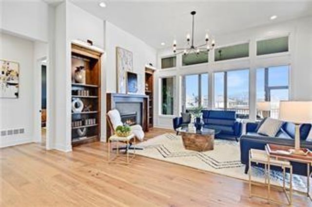 17408 Parkhill Street, Overland Park, KS 66221