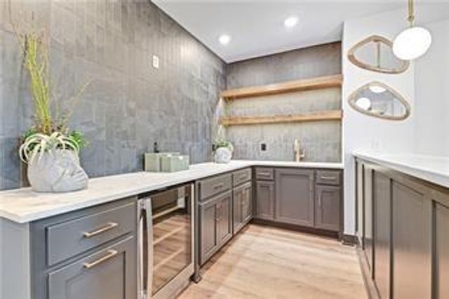 17408 Parkhill Street, Overland Park, KS 66221