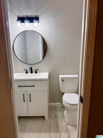 1103 26TH AVENUE N, Hueytown, AL 35023