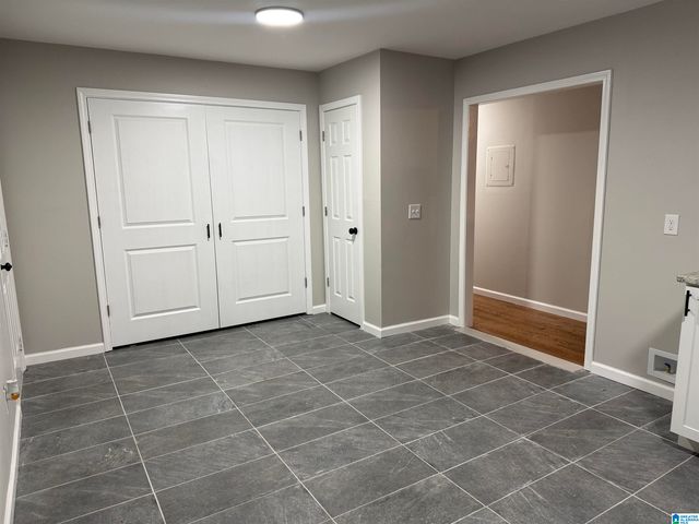 1103 26TH AVENUE N, Hueytown, AL 35023