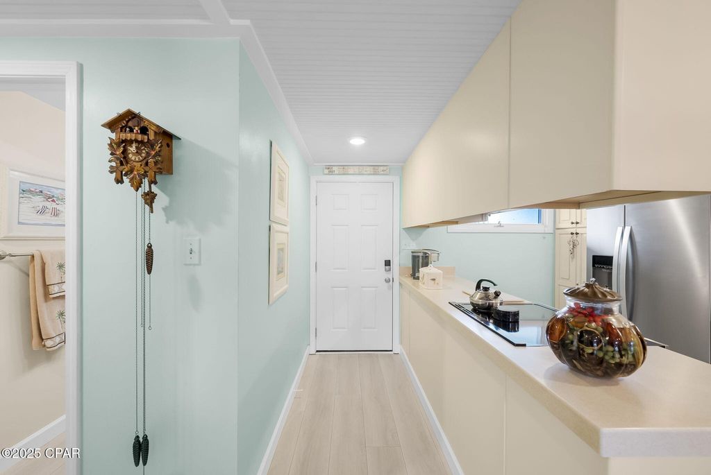 Image 7 of property listing at 22400 Front Beach Road 24, Panama City Beach, FL 32413