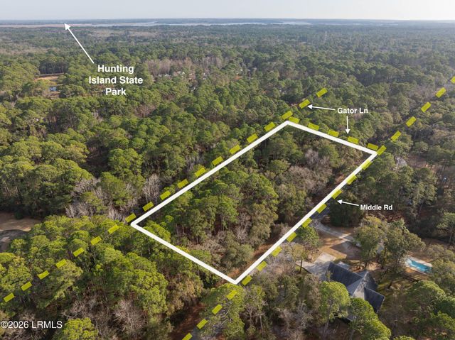 106 Gator Lane, Lady's Island, SC 29907
