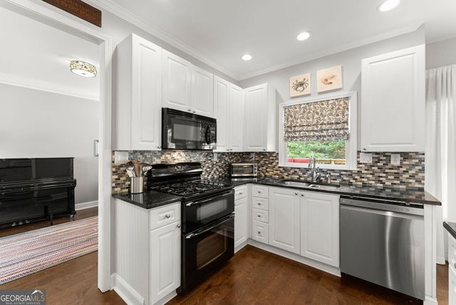 1475 Chadwick Ridge Court, Lawrenceville, GA 30043