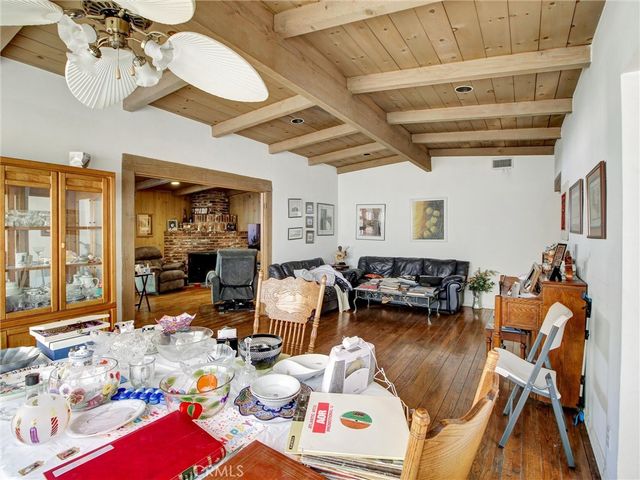 6928 Tobias Avenue, Van Nuys, CA 91405