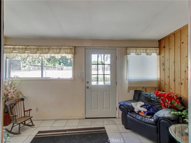 6928 Tobias Avenue, Van Nuys, CA 91405