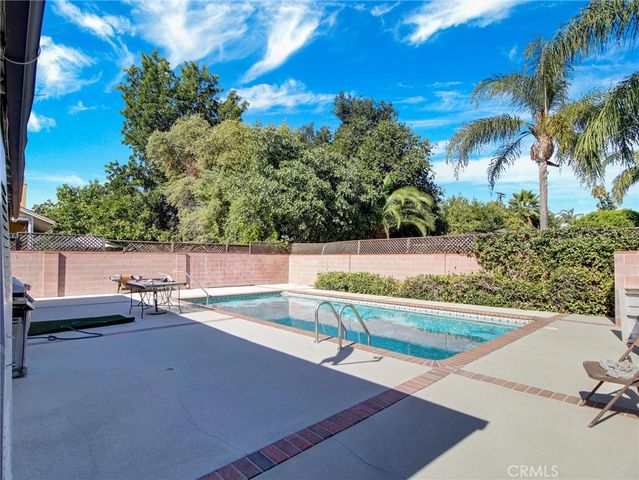 6928 Tobias Avenue, Van Nuys, CA 91405