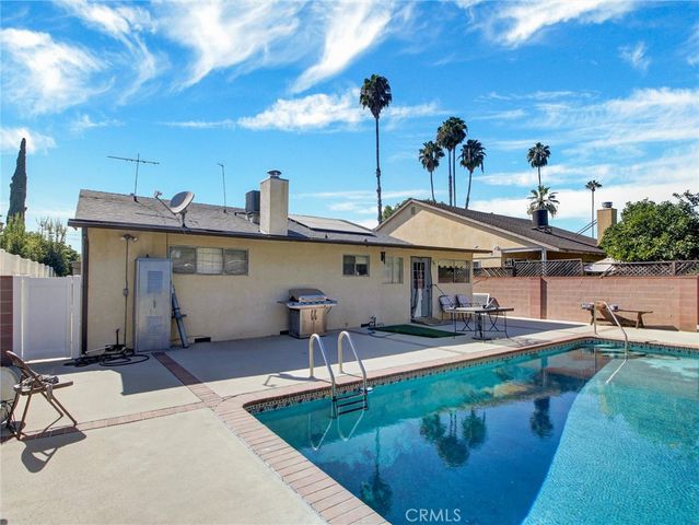 6928 Tobias Avenue, Van Nuys, CA 91405