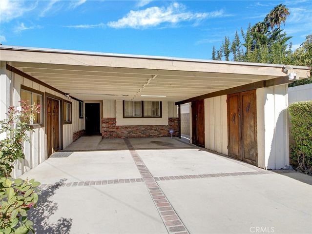 6928 Tobias Avenue, Van Nuys, CA 91405