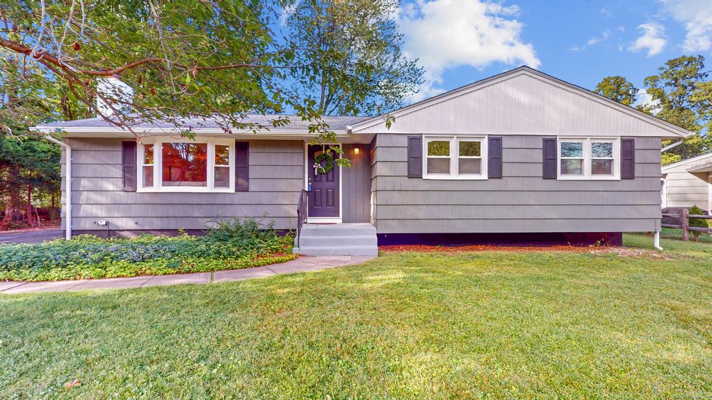 54 Red Top Drive, West Hartford, CT 06110