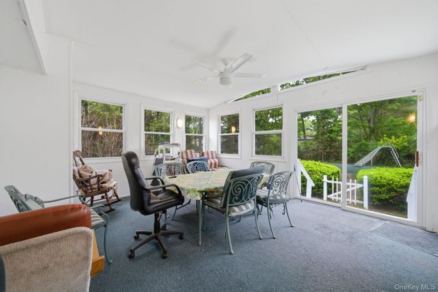 16 Lodge Lane, East Setauket, NY 11733