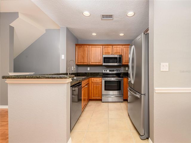 131 GRAND BEACH PLACE 131, Tampa, FL 33609
