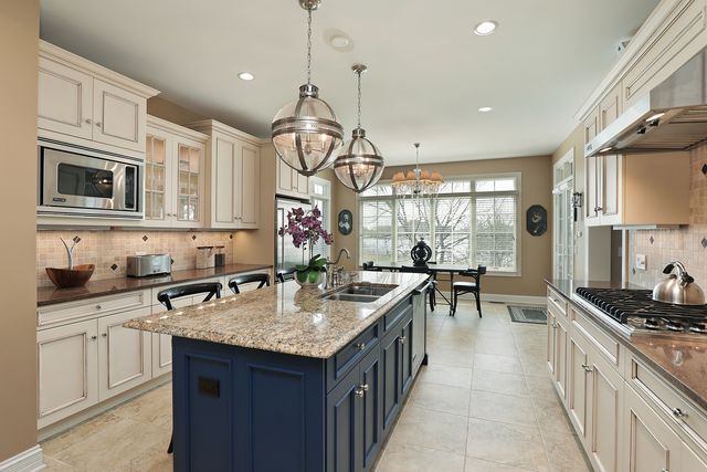 23553 N Sanctuary Club Drive, Kildeer, IL 60047